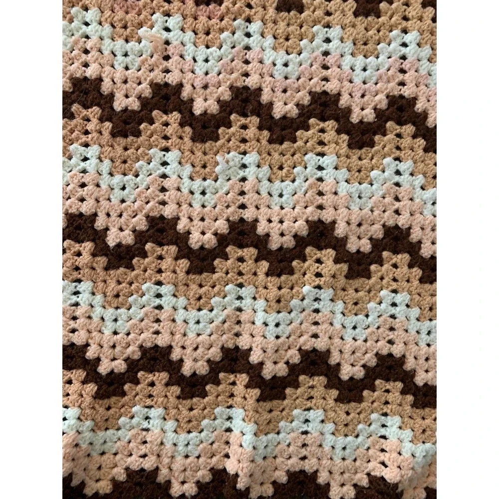 Vintage HANDMADE CROCHETED AFGAN 70